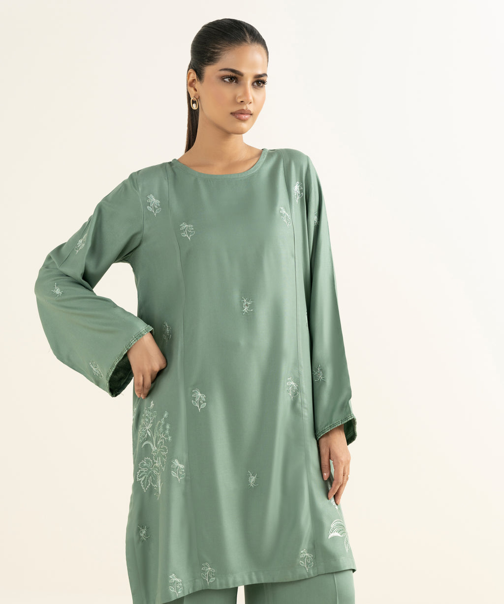 Embroidered Bedford Shirt