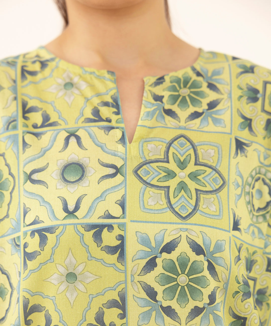 Women's RTW Lawn Multi Printed Boxy Shirt