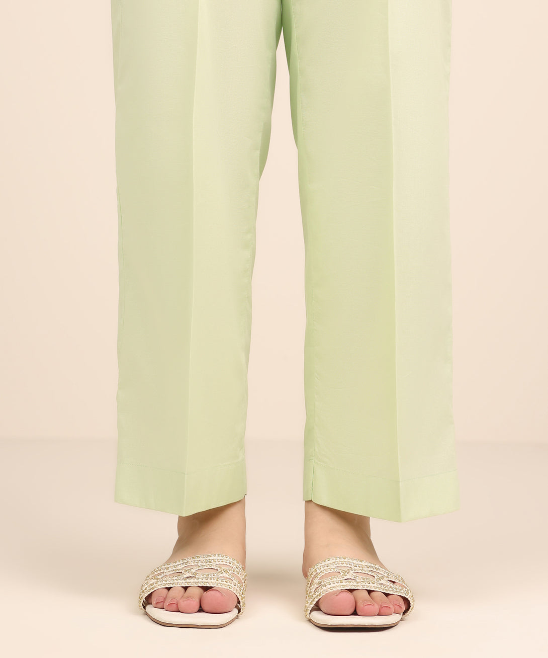 Women's RTW Cambric Off White Solid Straight Pants