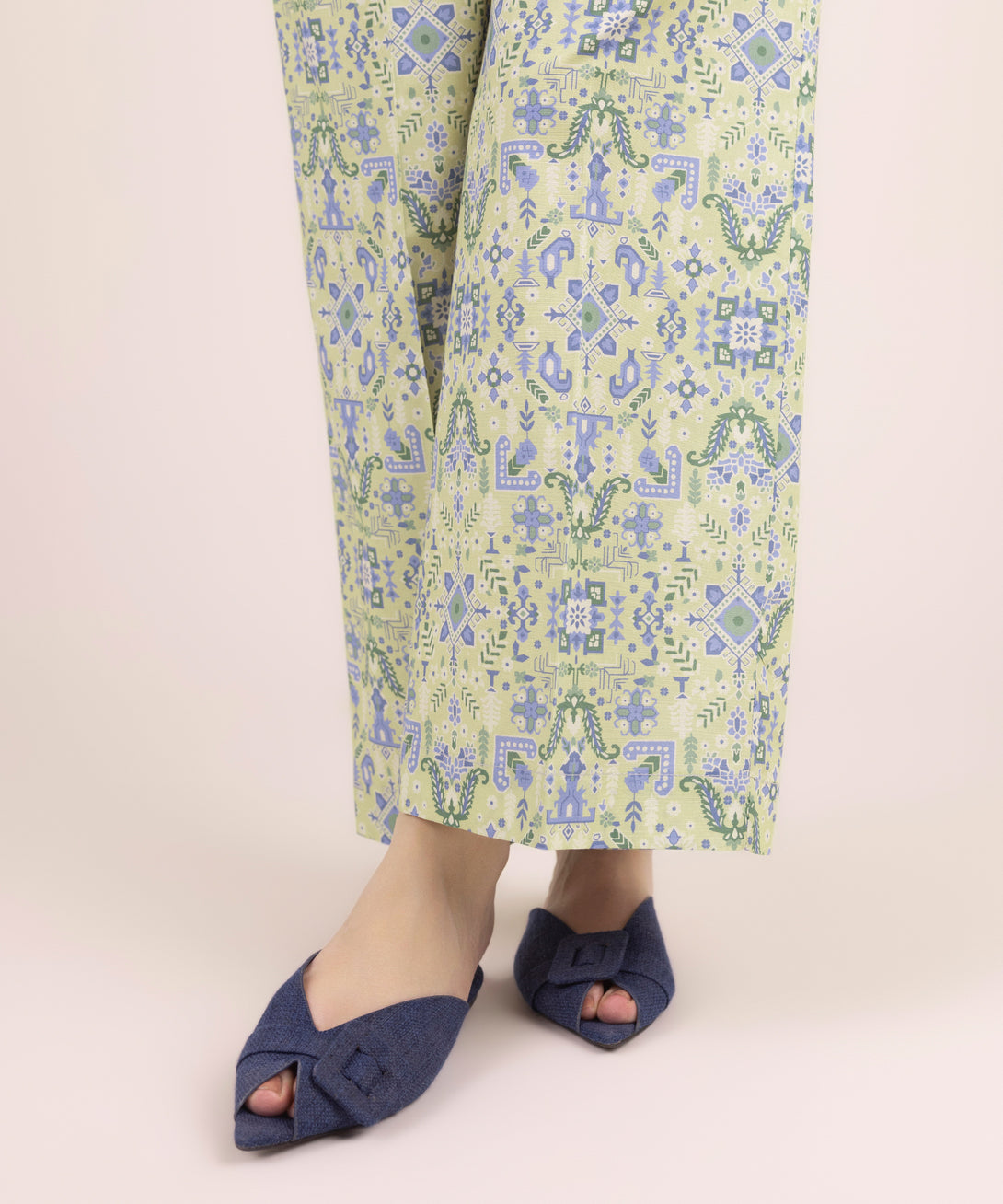 Women's RTW Cambric Printed Multi Culottes
