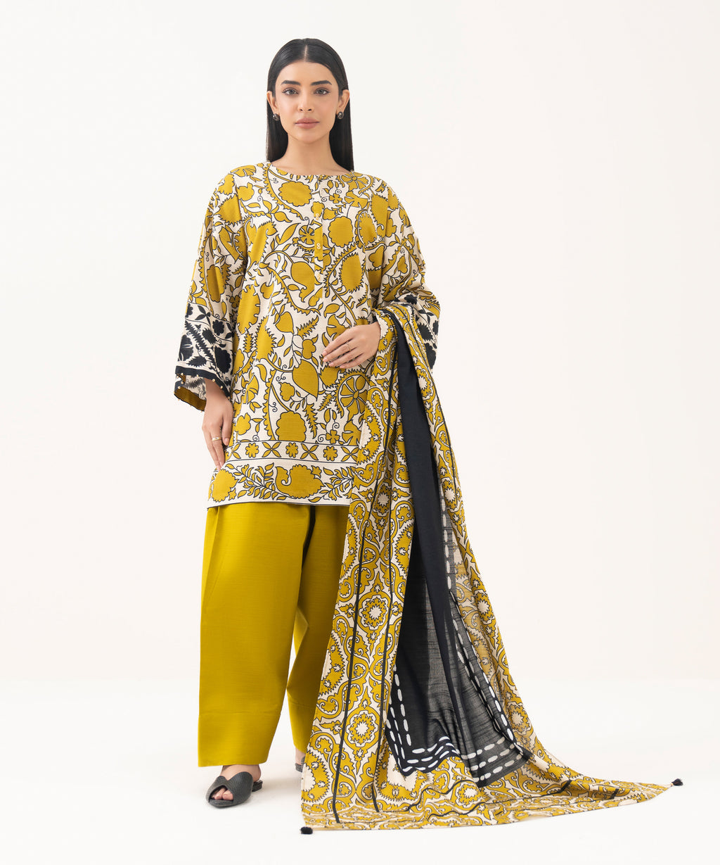 Light Khaddar Printed Black Dupatta