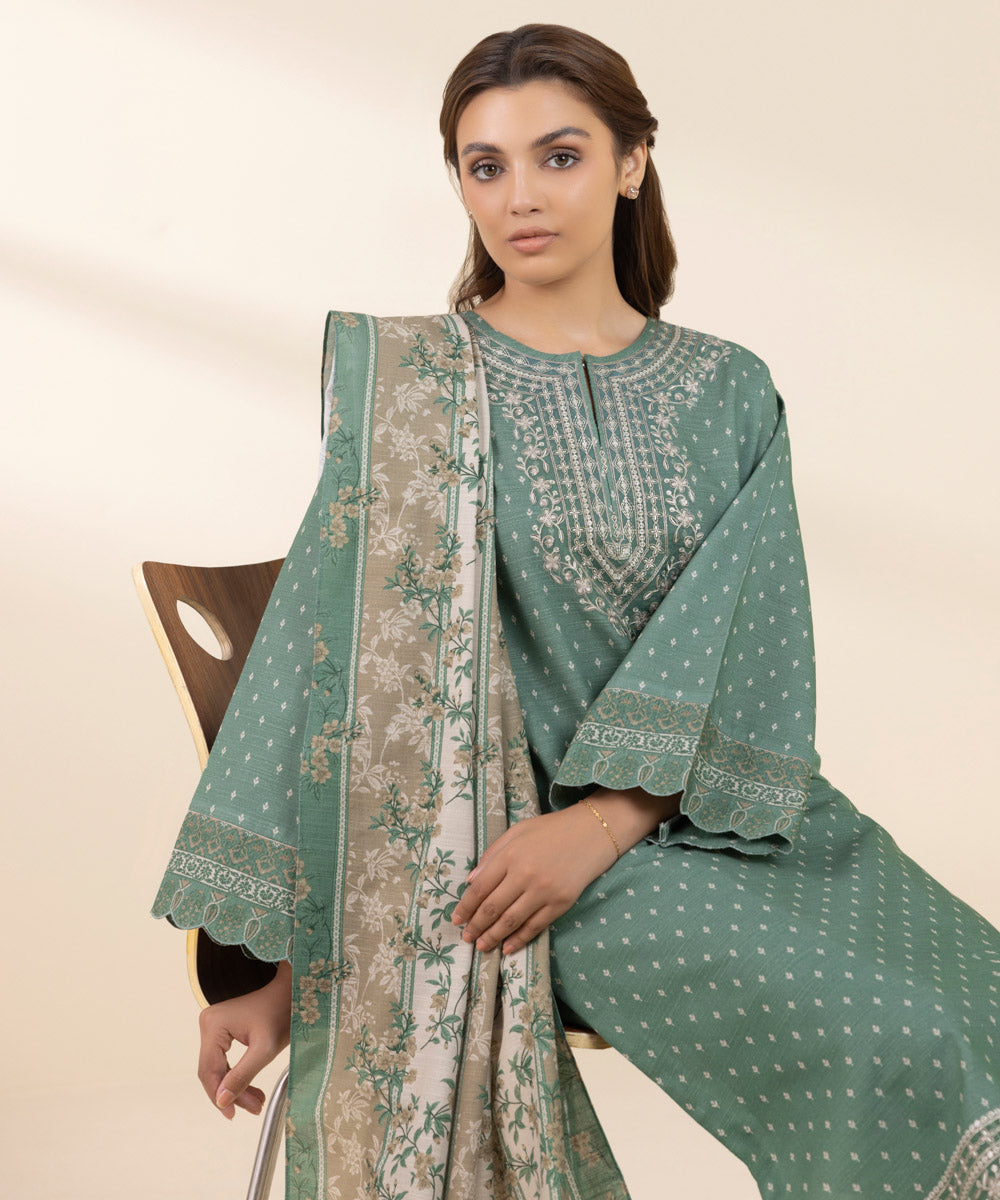 Women's Unstitched Khaddar Embroidered Green 3 Piece Suit