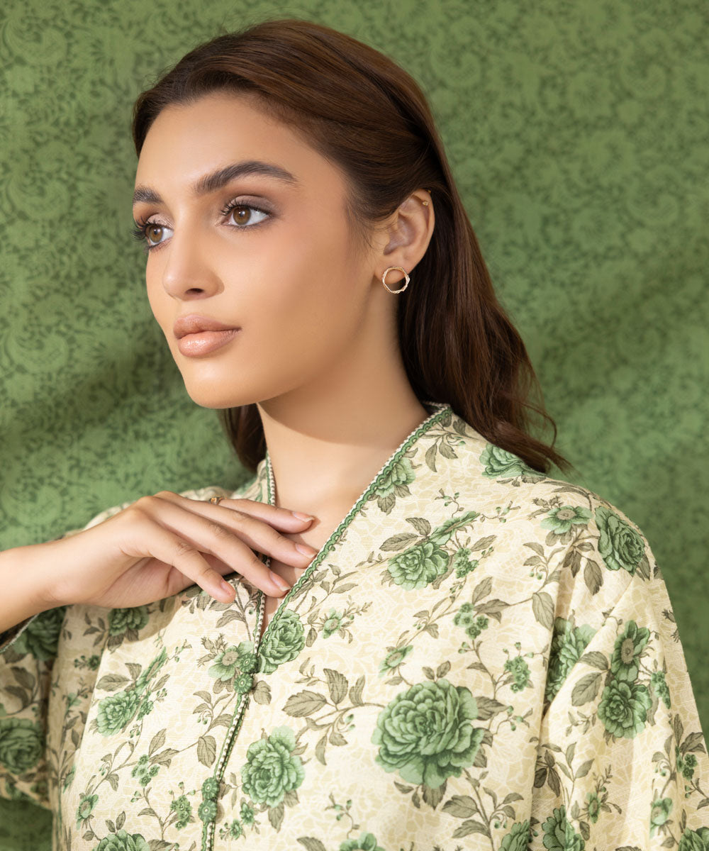 Women's Unstitched Khaddar Embroidered Green 3 Piece Suit