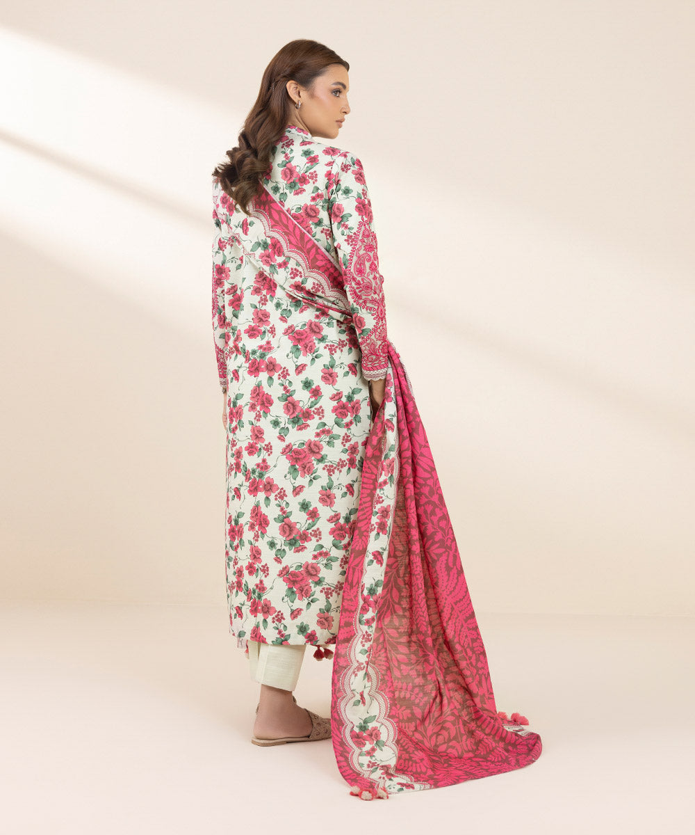 Women's Unstitched Khaddar Embroidered Pink 3 Piece Suit