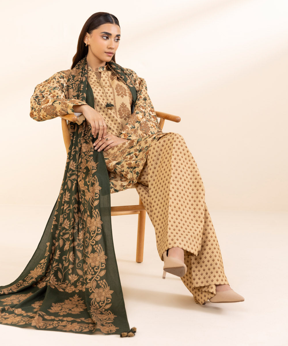 Women's Unstitched Khaddar Printed Multi 3 Piece Suit