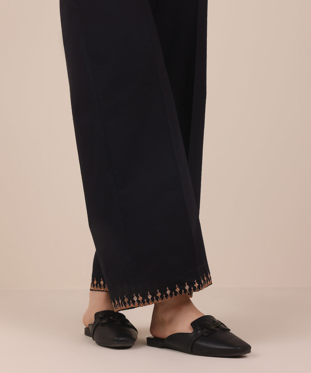 Women's Pret Black Solid Embroidered Dobby Culottes Trousers