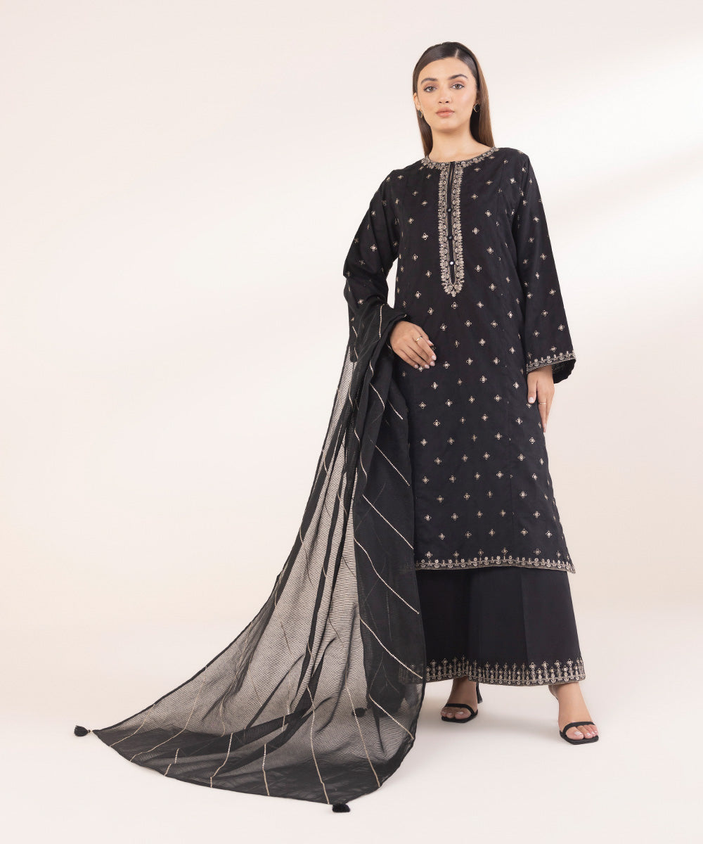 Women's Pret Black Solid Embroidered Blended Textured Karandi Dupatta