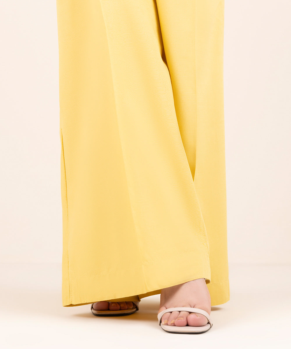 Women's Pret Cambric Yellow Solid Culottes