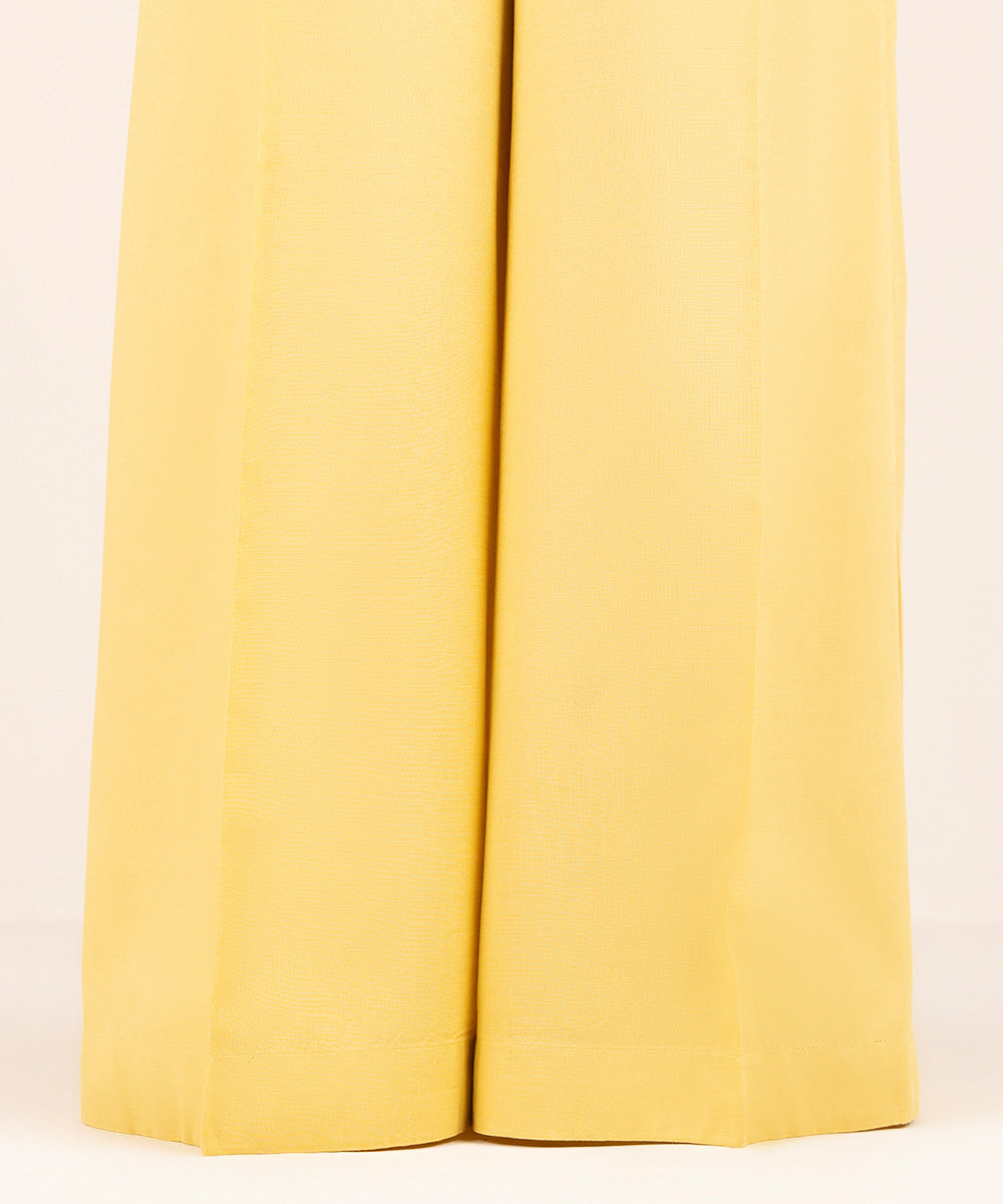 Women's Pret Cambric Yellow Solid Culottes