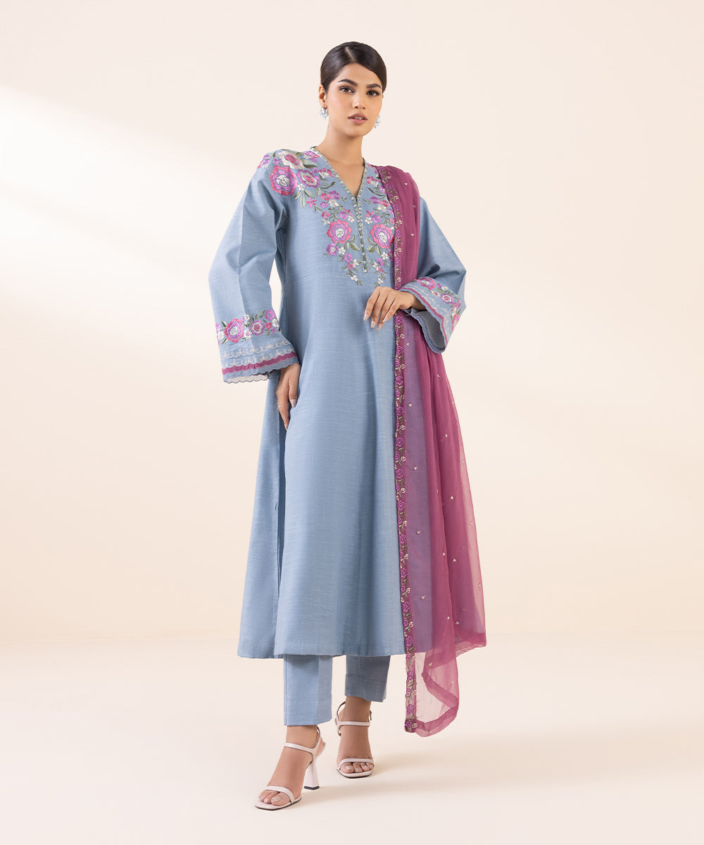 3 Piece - Embroidered Light Khaddar Suit