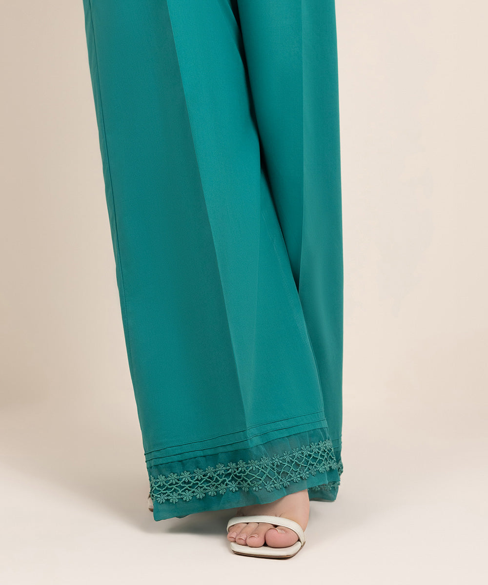 Women's Pret Cambric Solid Green Flared Pants