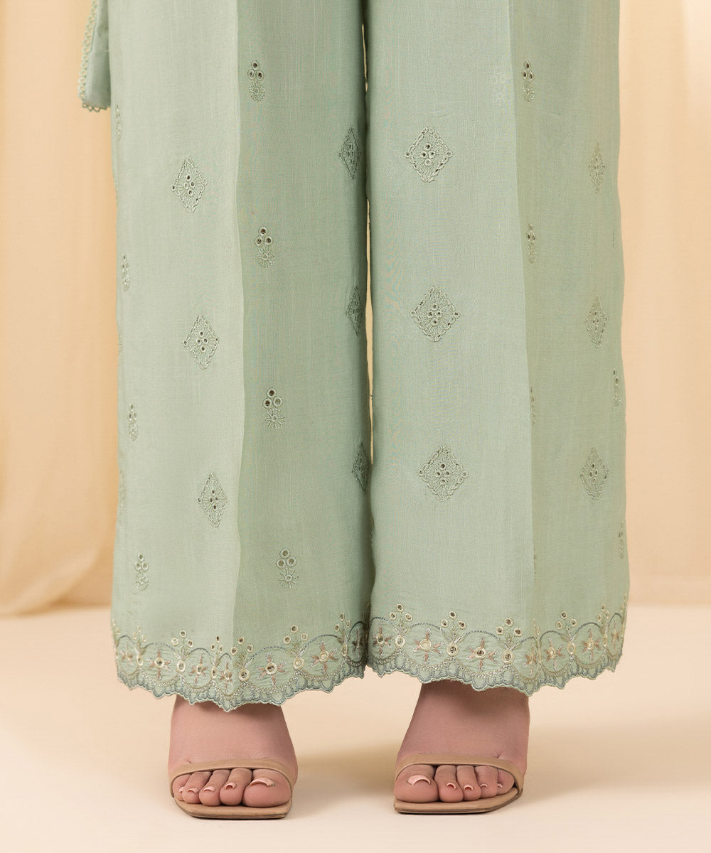 Women's Unstitched Embroidered Georgette Chiffon Green 3 Piece Suit