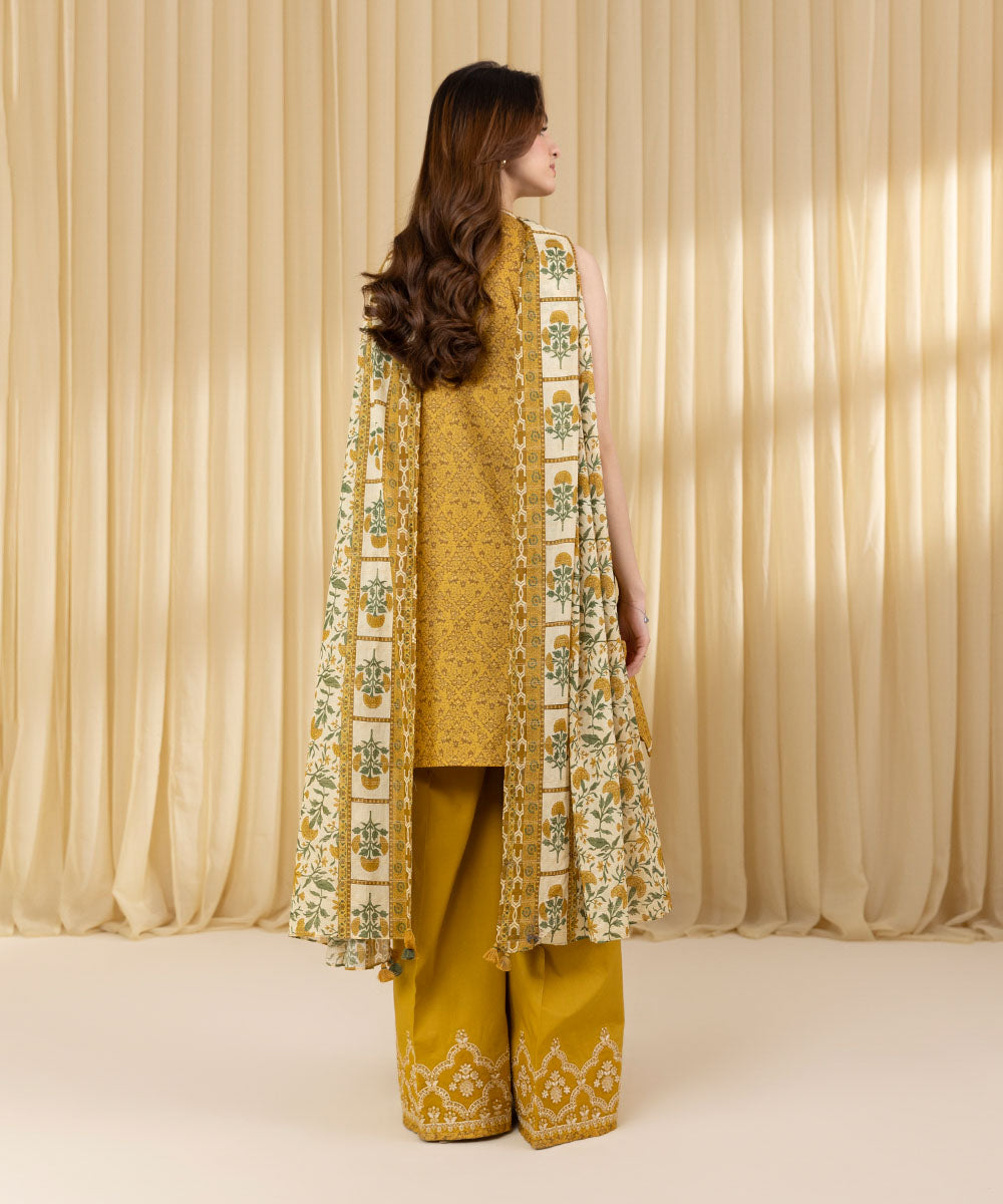Unstitched Women's Yellow Zari Lawn 3 Piece Suit