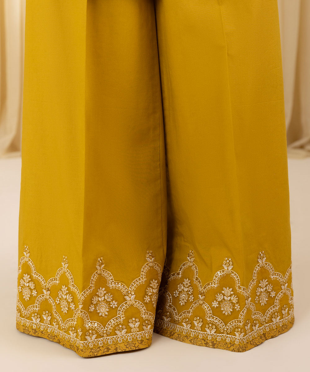 Unstitched Women's Yellow Zari Lawn 3 Piece Suit