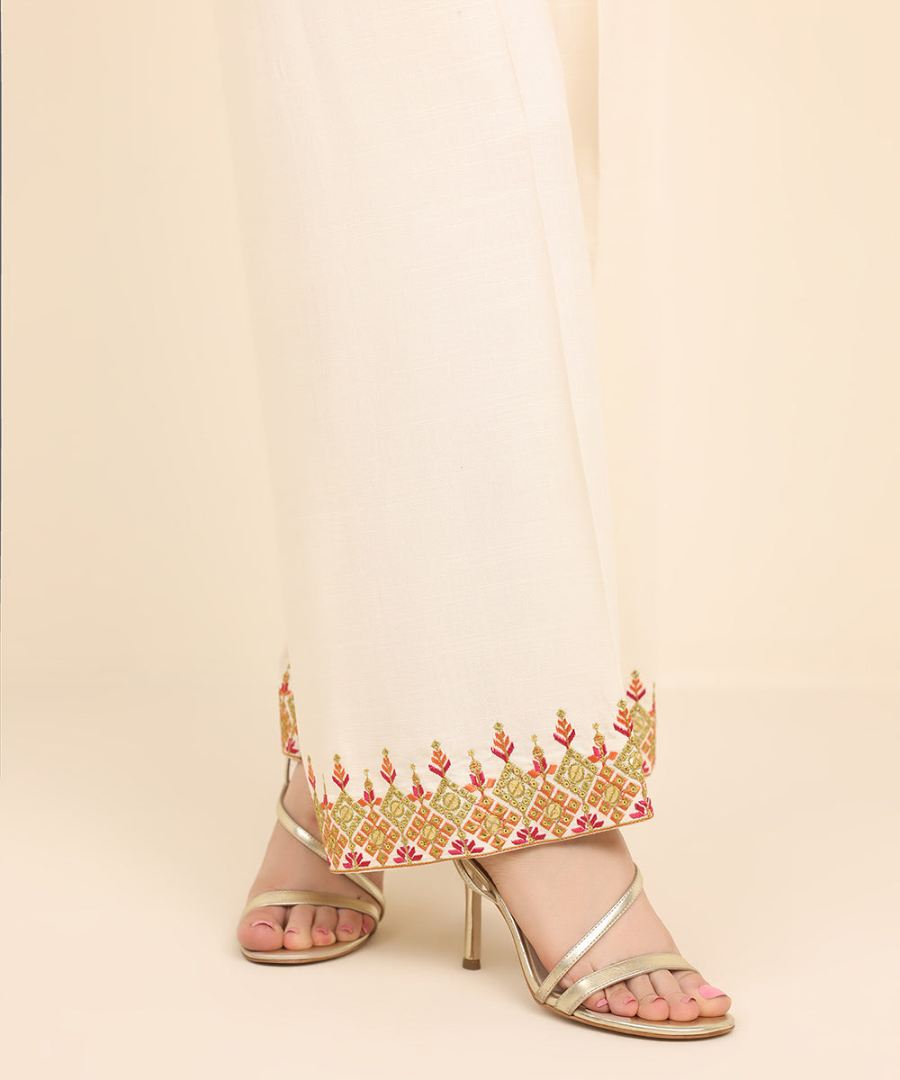 Women's Pret Dull Raw Silk Off White Embroidered Culottes