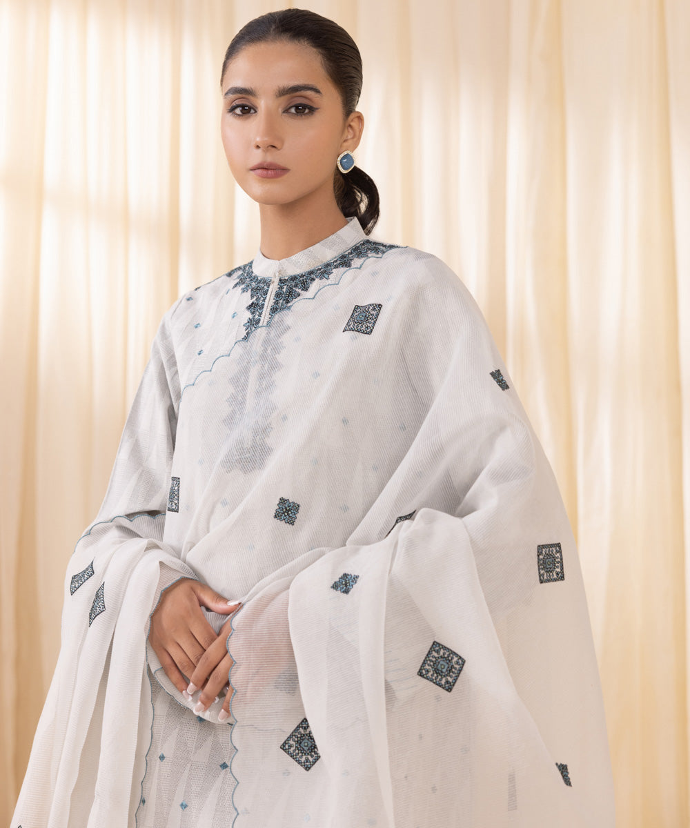 Women's Unstitched Embroidered Greyish White Extra Weft Jacquard Three Piece Suit