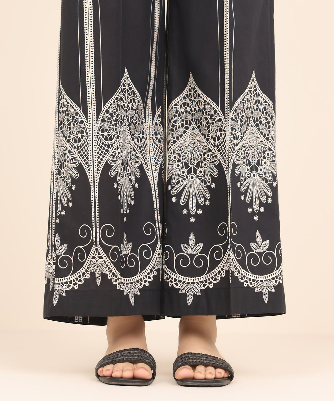 Women's RTW Cambric Multi Printed Culottes