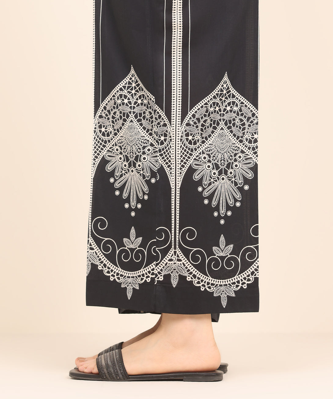 Women's RTW Cambric Multi Printed Culottes