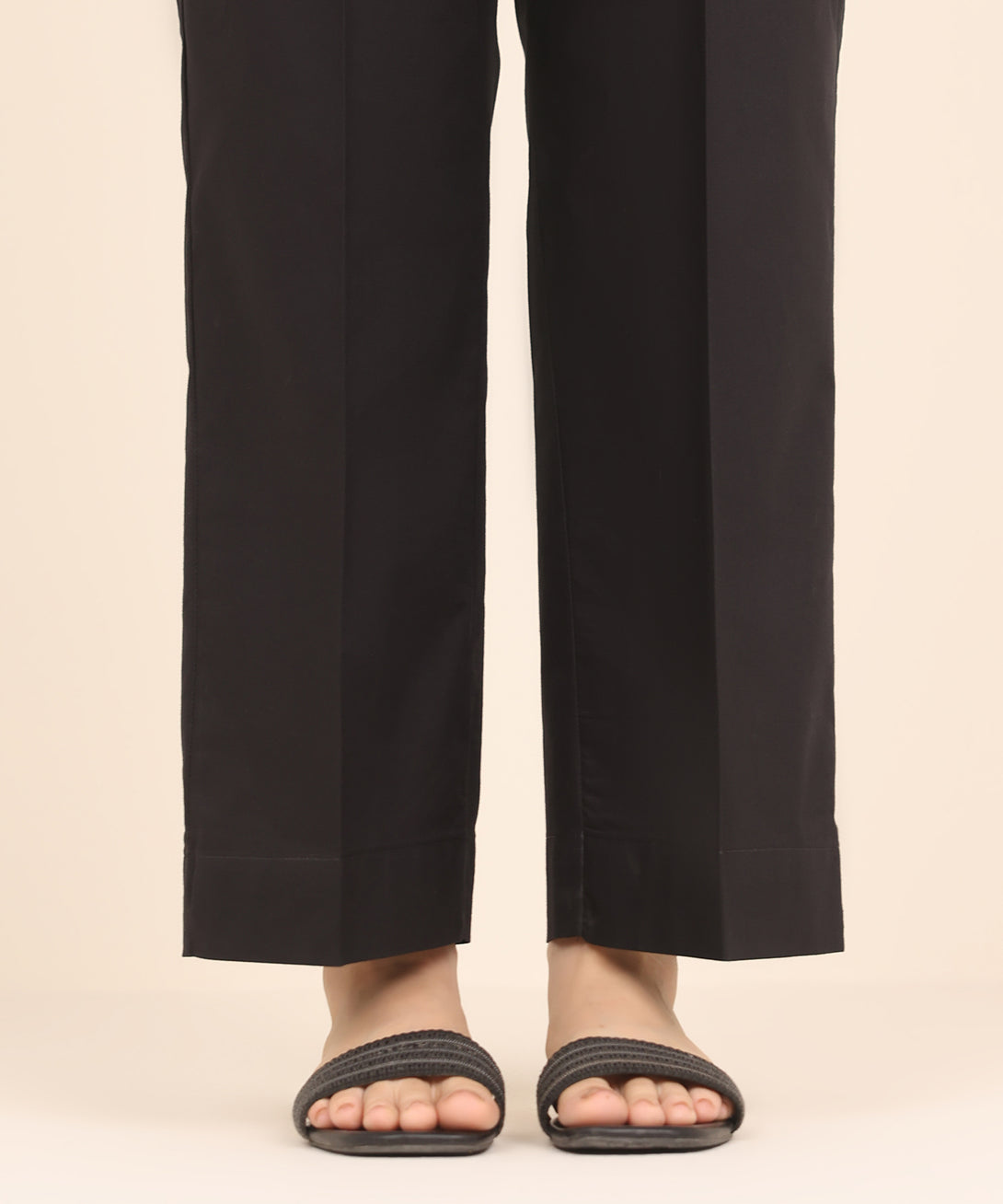 Women's RTW Cambric Black Solid Straight Pants
