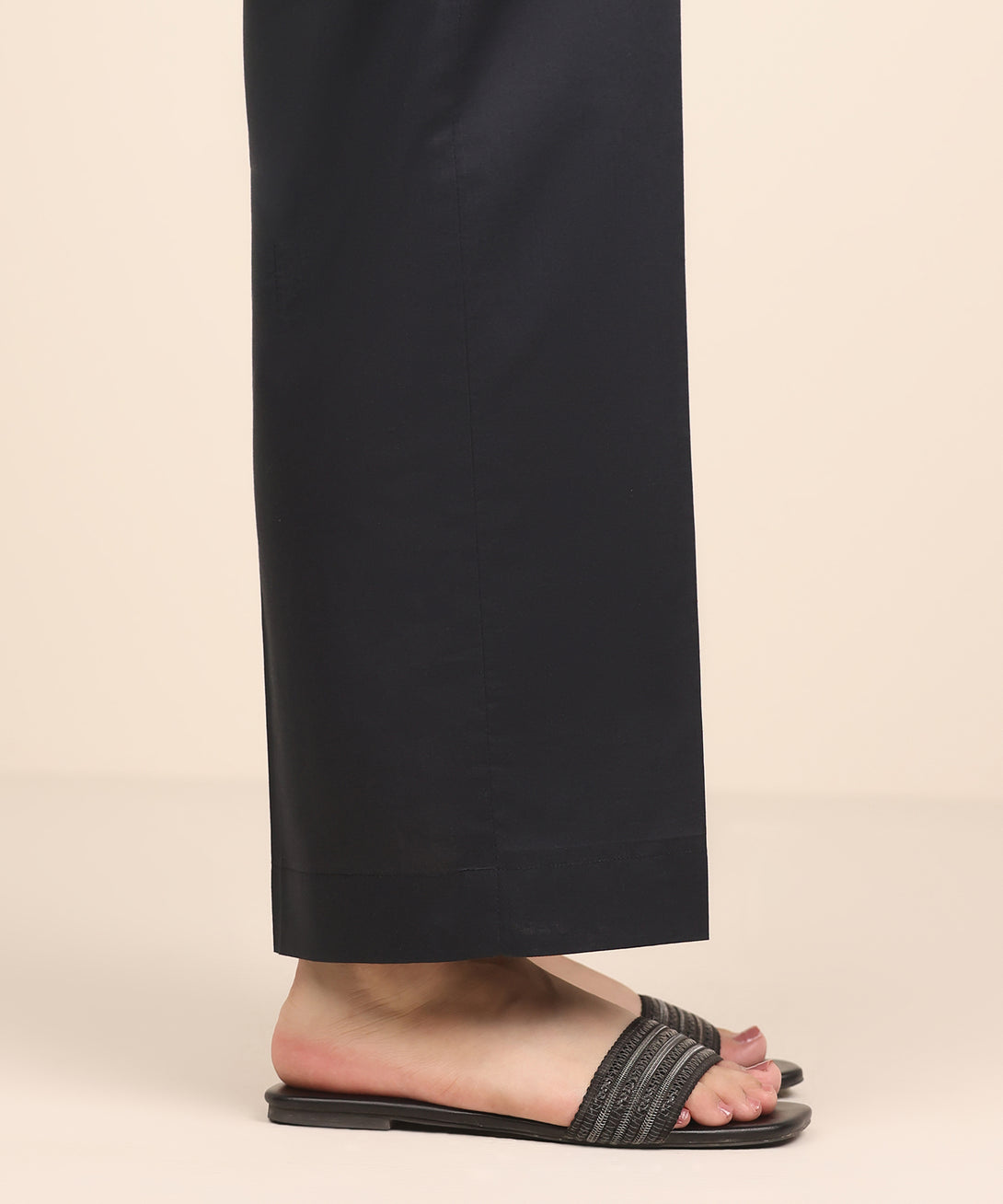 Women's RTW Cambric Black Solid Straight Pants