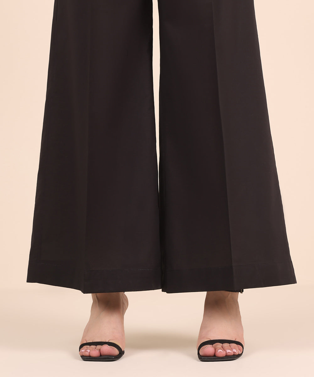Women's RTW Cambric Black Solid Flared Pants