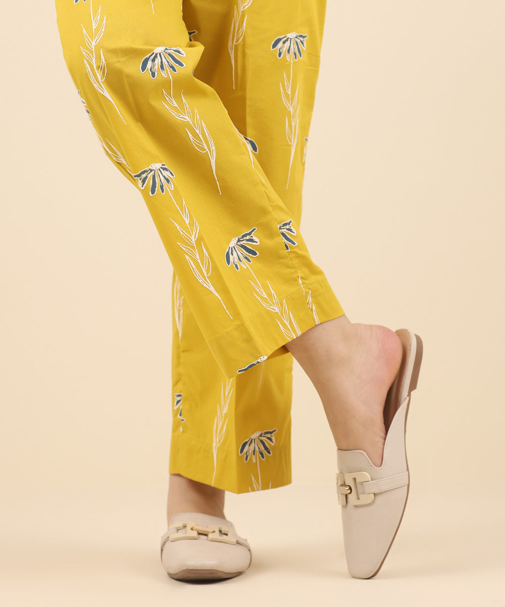 Women's Pret Cambric Yellow Printed Straight Pants