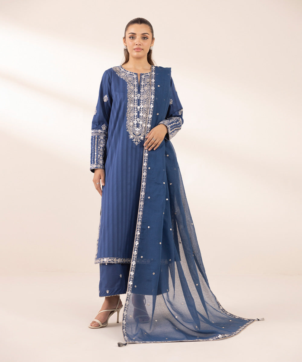Blended Textured Karandi Blue Embroidered Dupatta