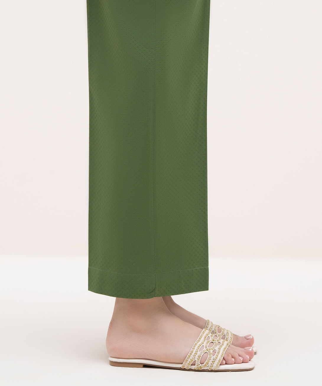 Women's RTW Textured Lawn Green Solid Straight Pants