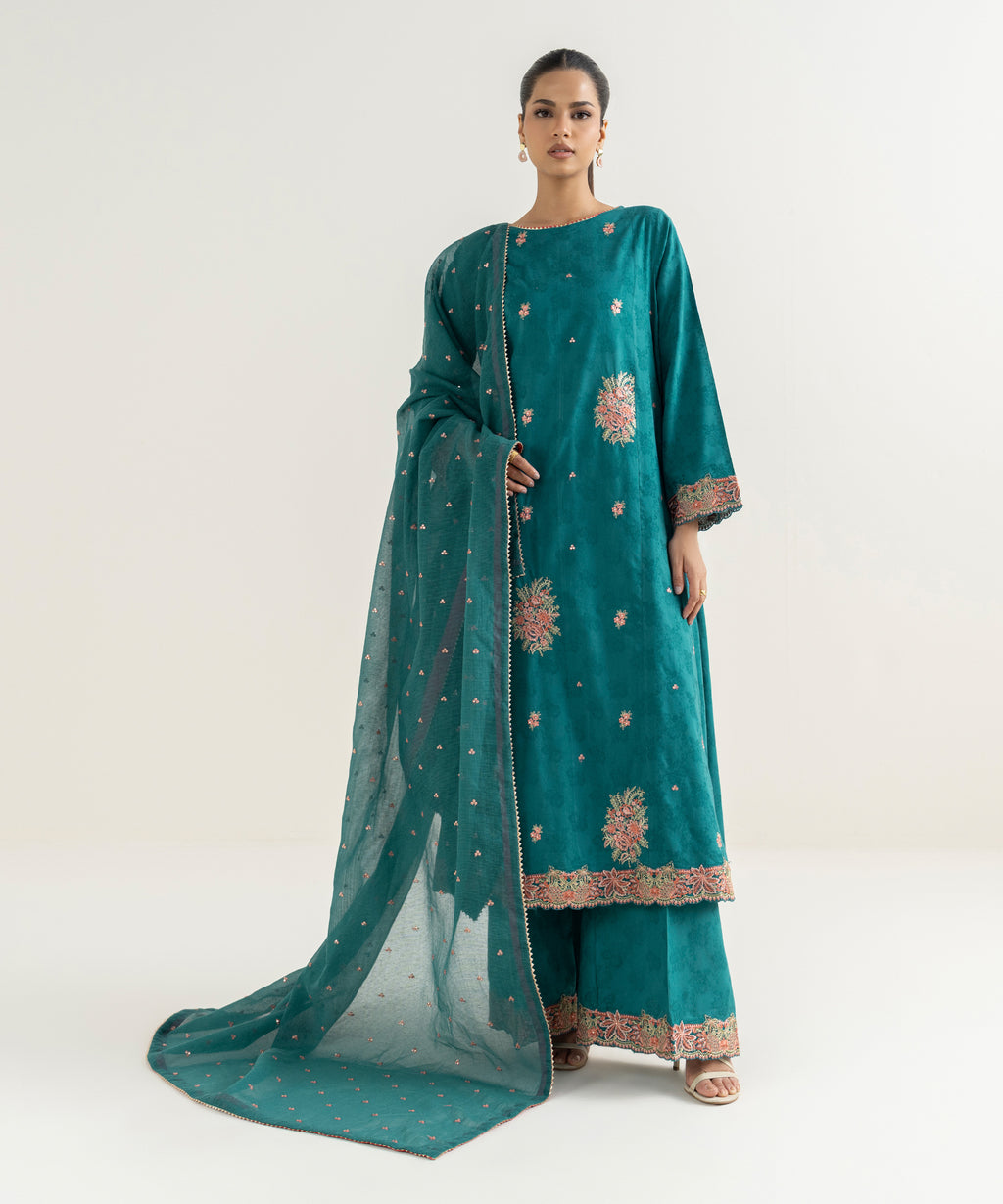 Embroidered Karandi Duupatta