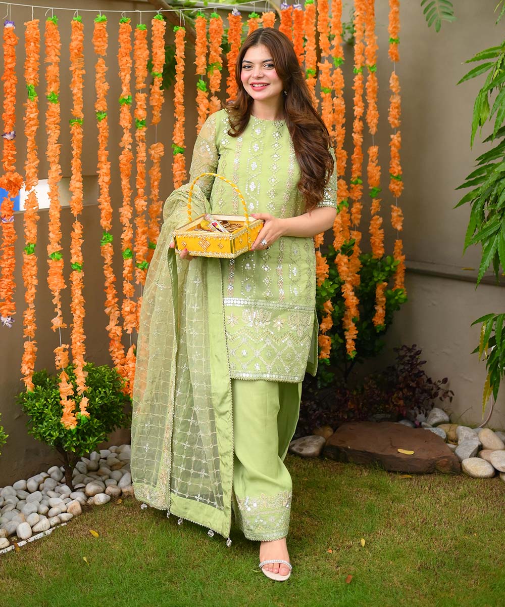 Women's Unstitched Embroidered Blended Organza Green 3 Piece Suit