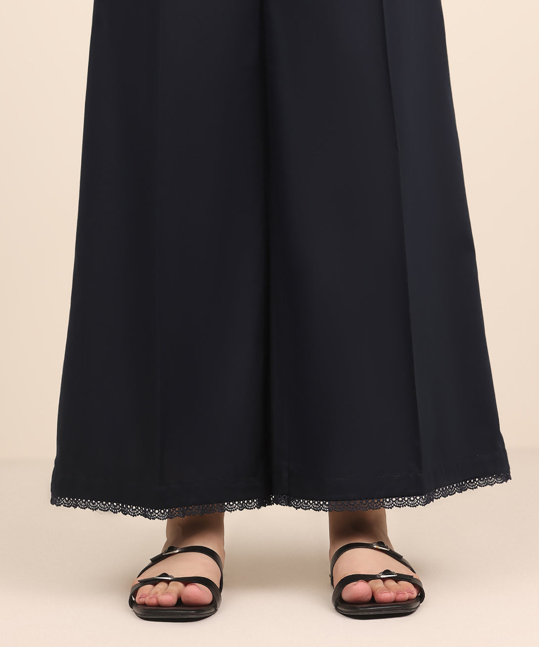 Women's RTW Cambric Black Solid Flared Pants
