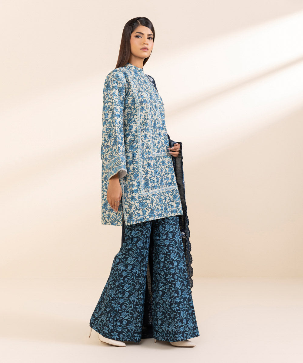 Women's Unstitched Khaddar Embroidered Blue 3 Piece Suit