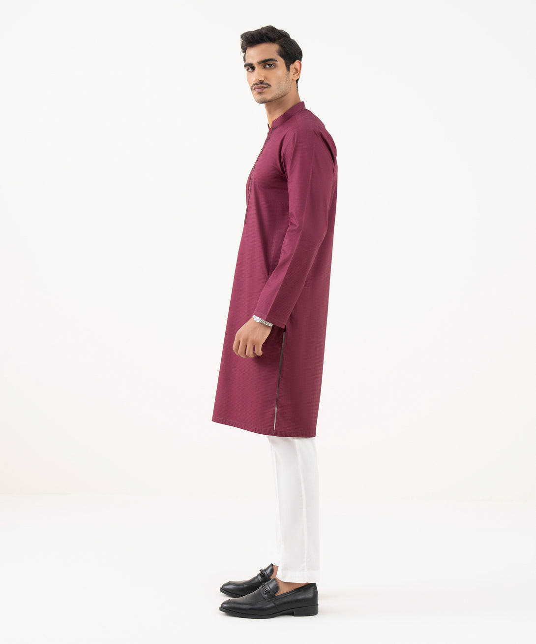 Men's 100% Cotton Embroidered Maroon Kurta 