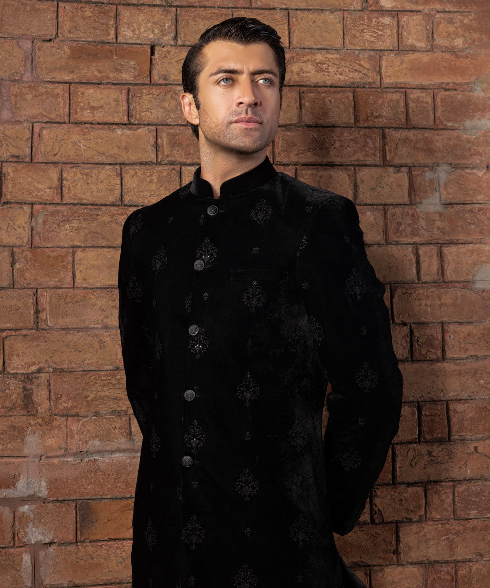 Men's Stitched Black Velvet Sherwani