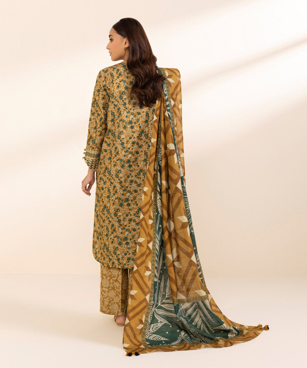 Women's Unstitched Khaddar Printed Multi 3 Piece Suit