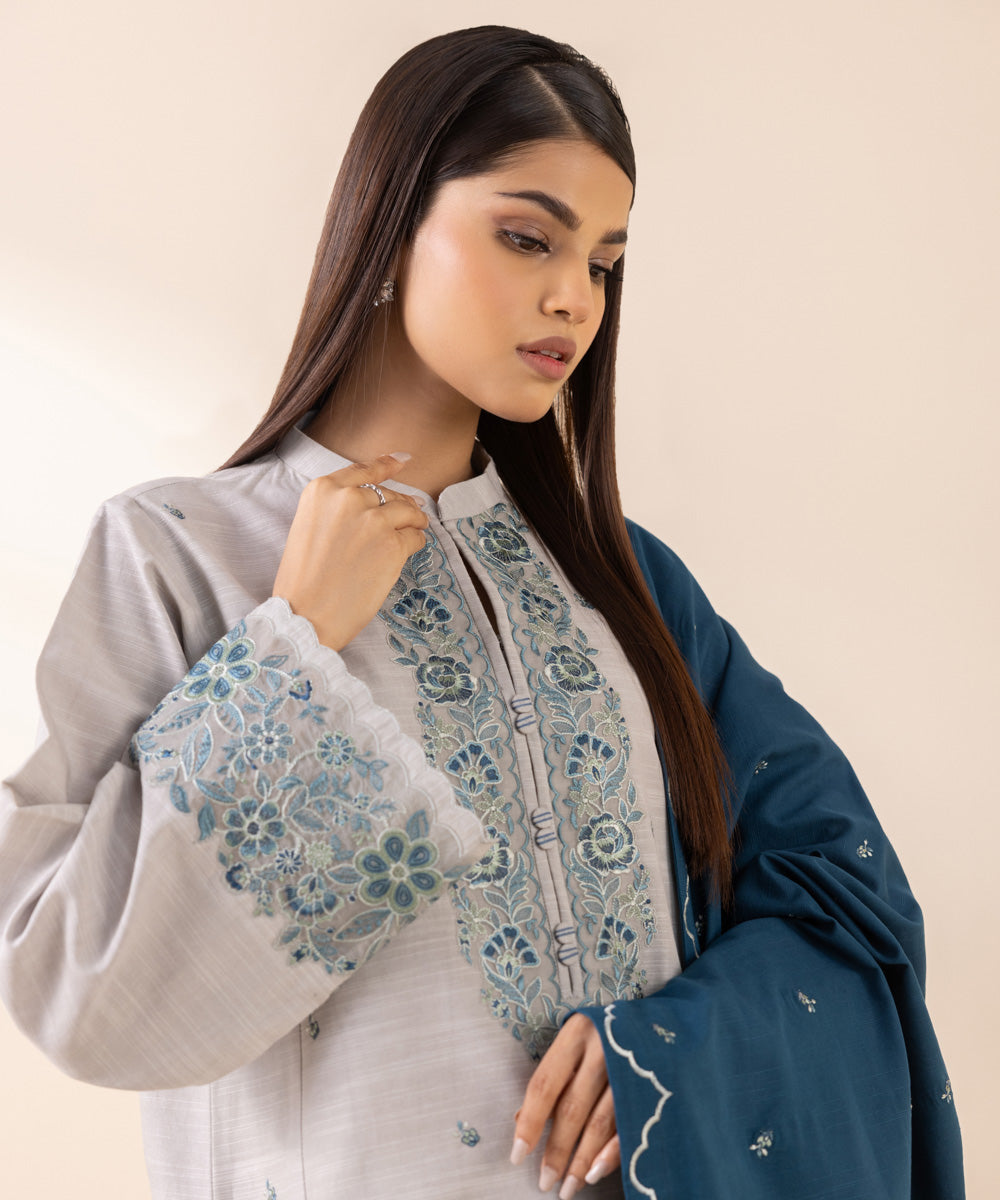 3 Piece - Embroidered Light Khaddar Suit