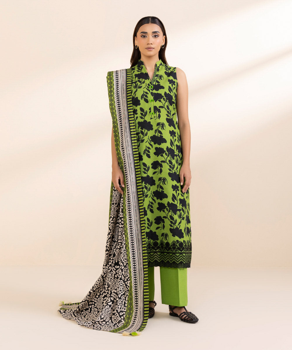 Women's Unstitched Khaddar Embroidered Green 3 Piece Suit