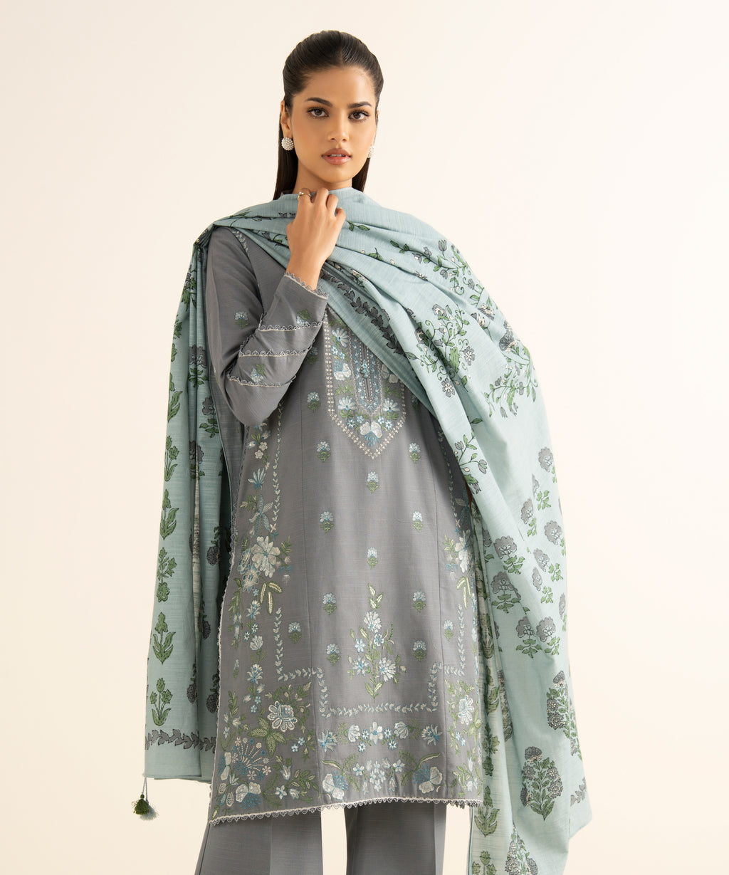 3 Piece - Embroidered Lawn Suit