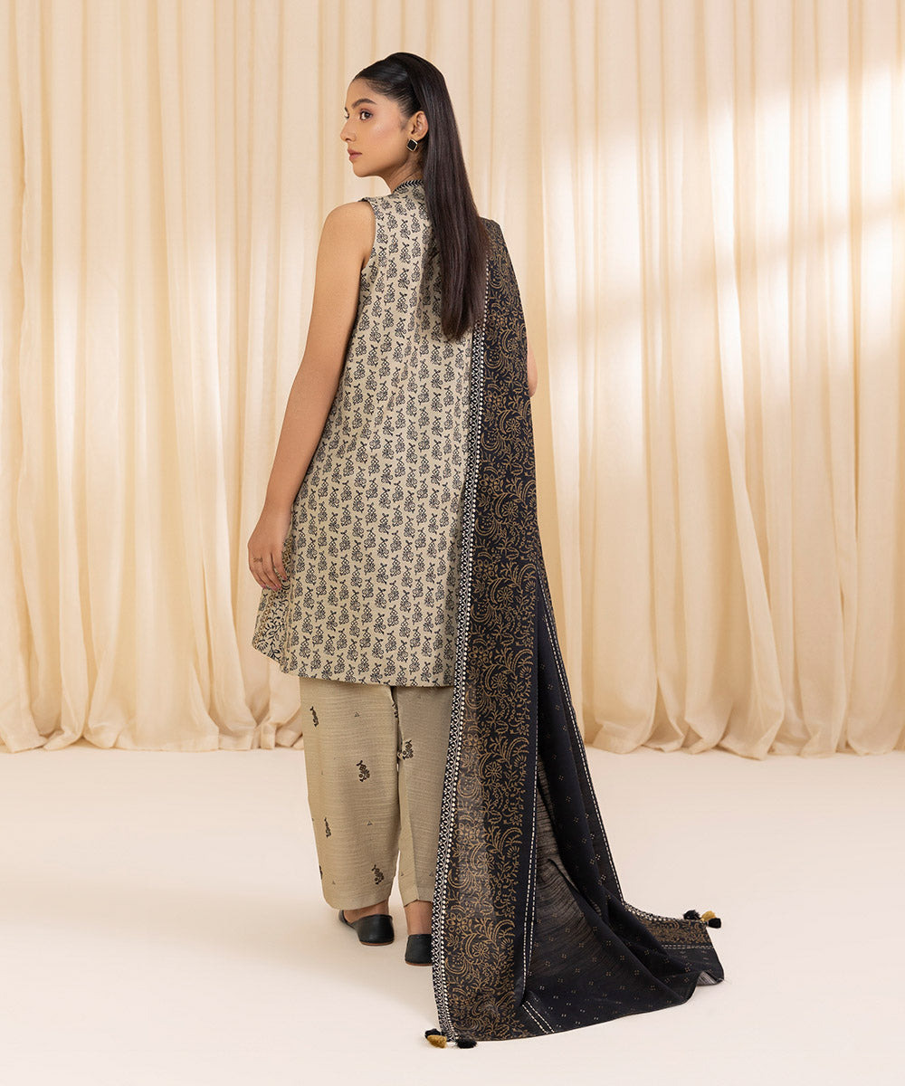 Women's Unstitched Printed Beige Khaddar Three Piece Suit