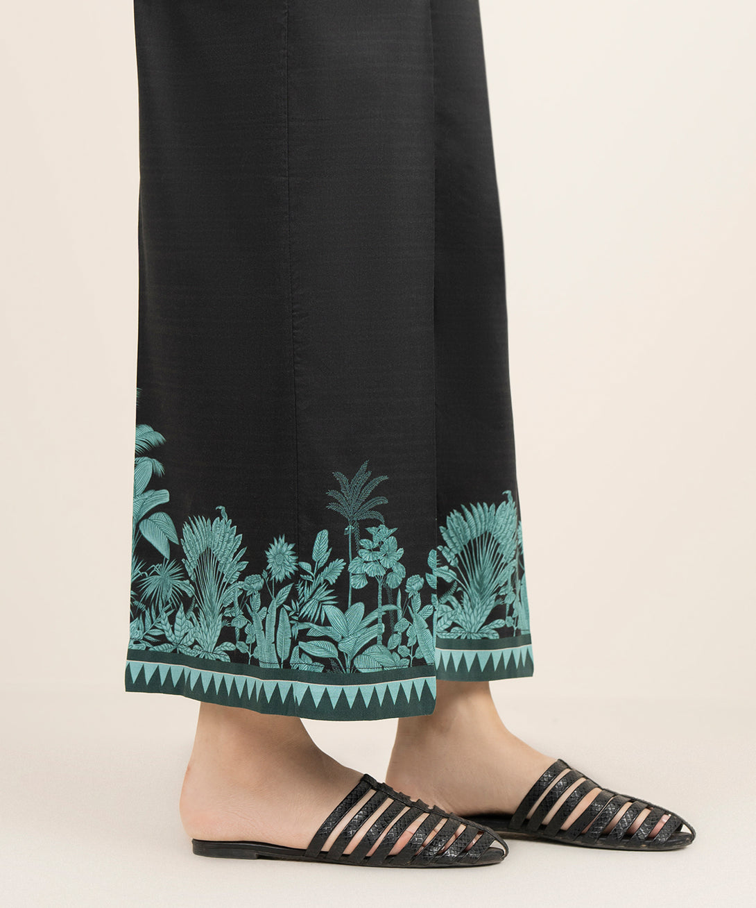 Women's RTW Cotton Viscose Printed Black Culottes