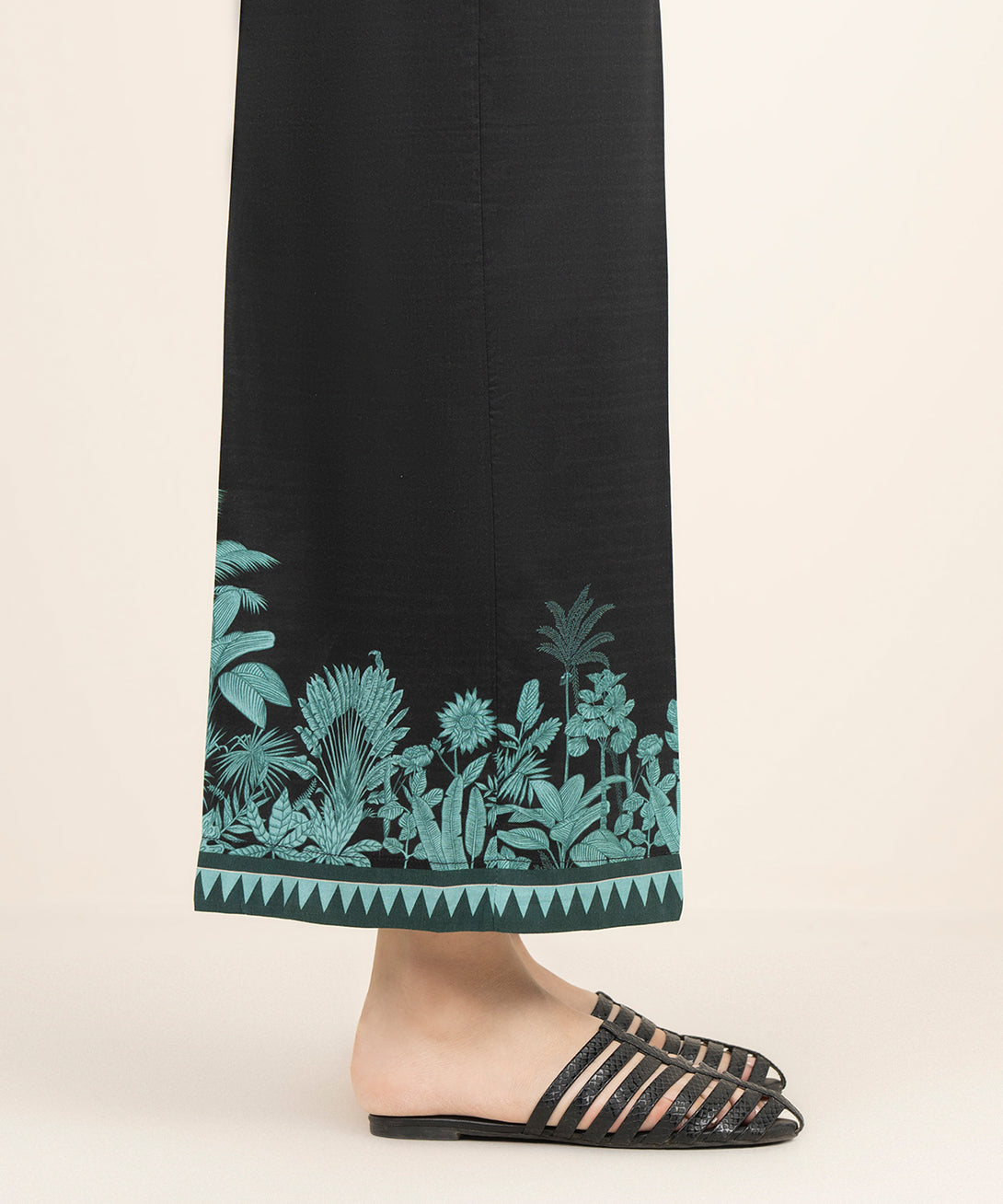 Women's RTW Cotton Viscose Printed Black Culottes