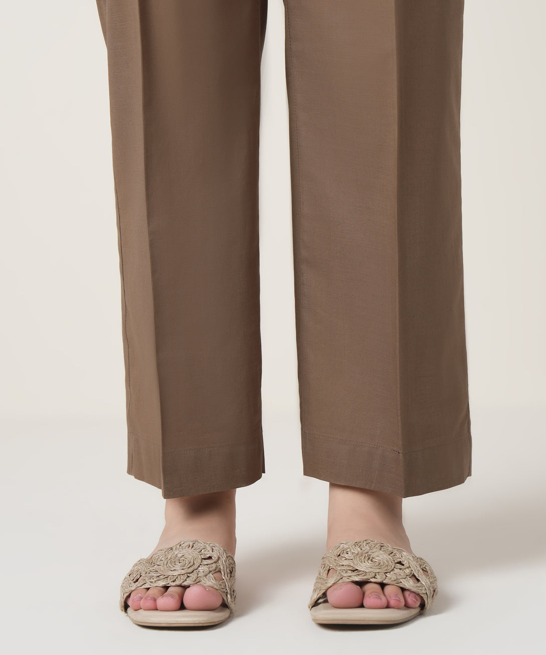 Women's RTW Cross Hatch Brown Solid Trousers