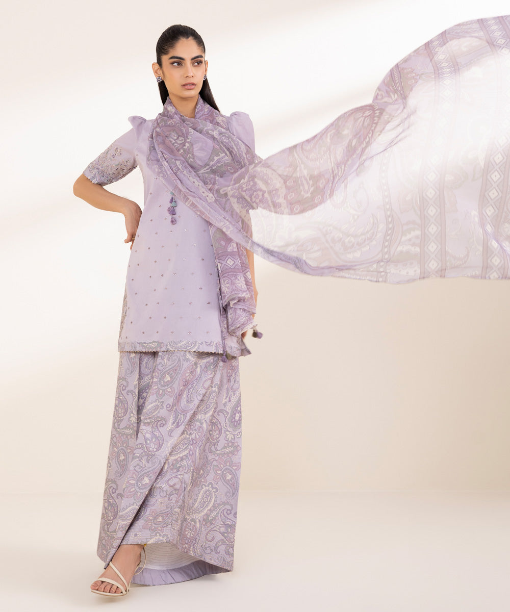 Unstitched Women's Embroidered Textured Lawn Purple Three Piece Suit 