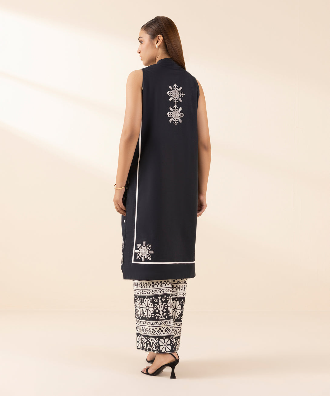 Women's Unstitched Lawn Embroidered Black 2 Piece Suit