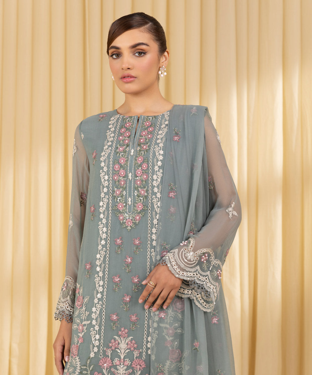 Women's Unstitched Crinkle Chiffon Embroidered Grey 3 Piece Suit