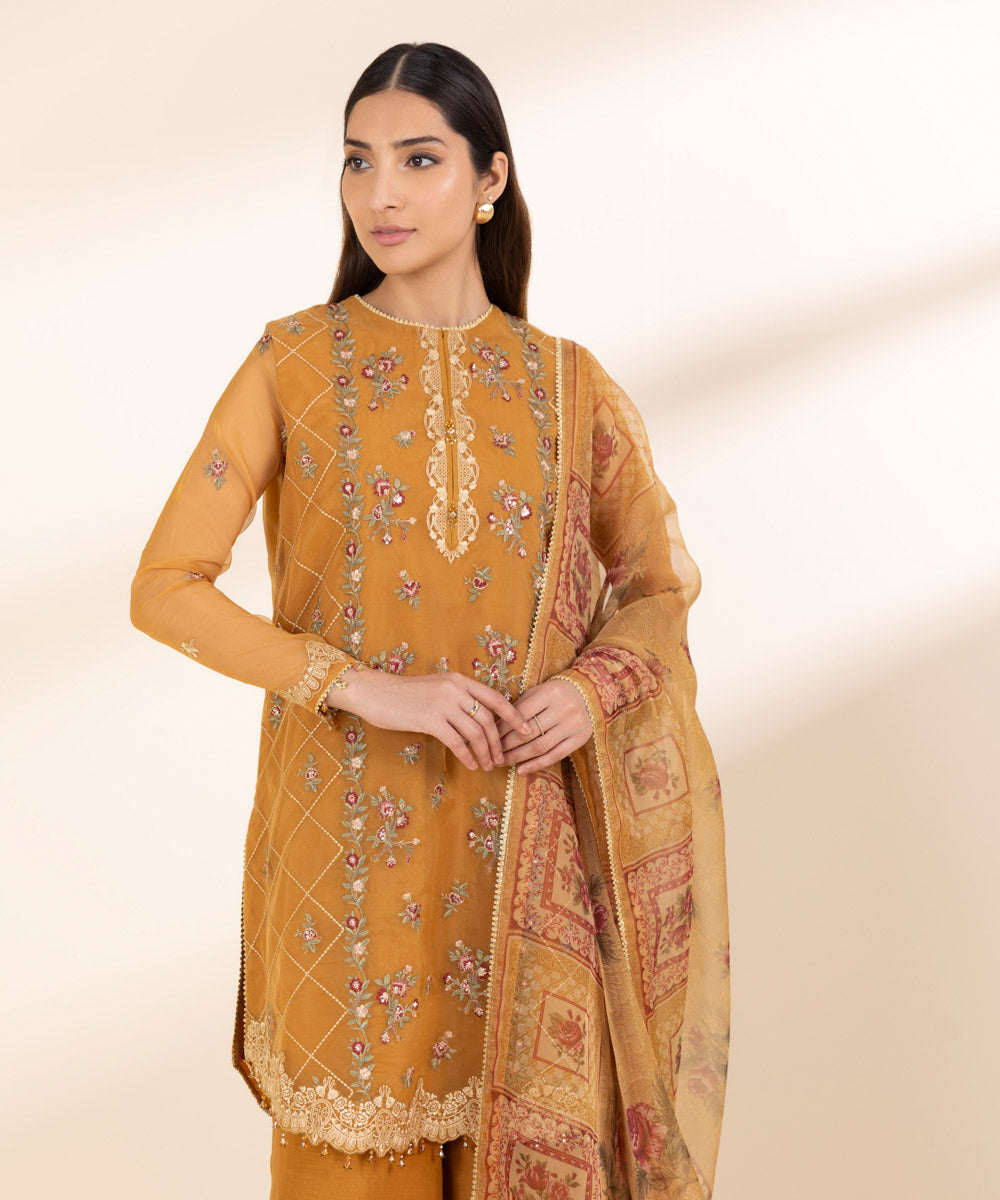 Unstitched Women's Yellow Organza Embroidered 3 Piece Suit 