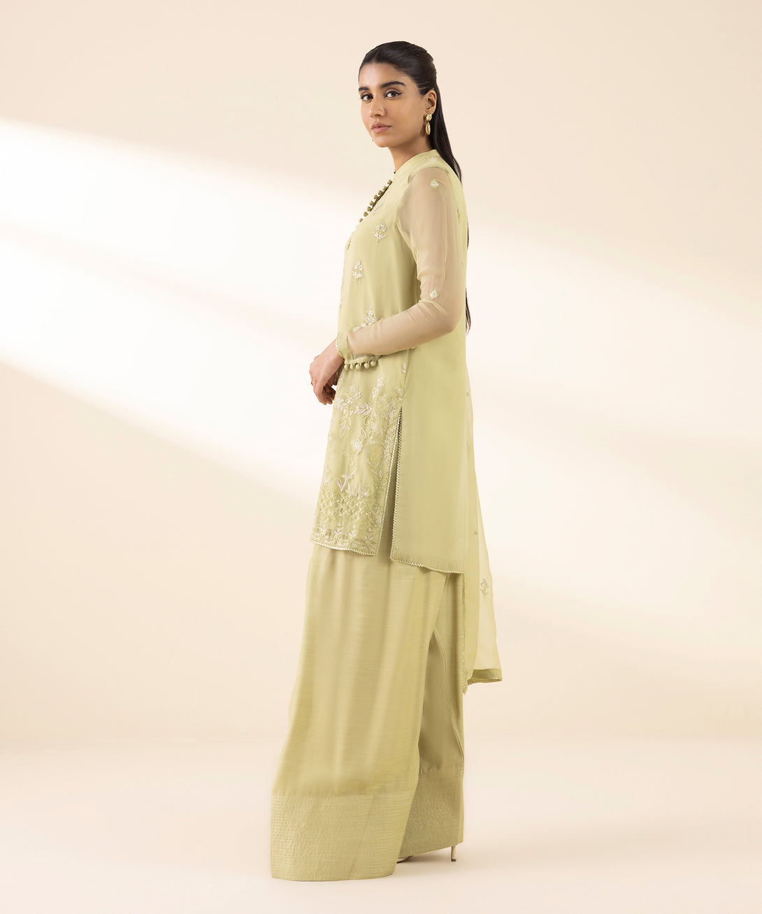 Women's Unstitched Blended Chiffon Embroidered Green 3 Piece Suit