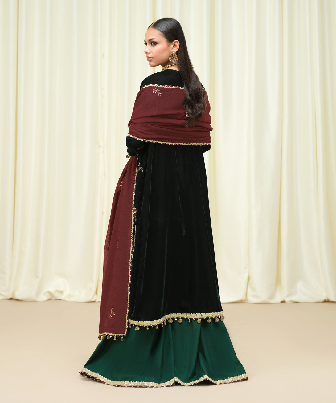 Women's Unstitched Velvet Embroidered Green 3 Piece Suit