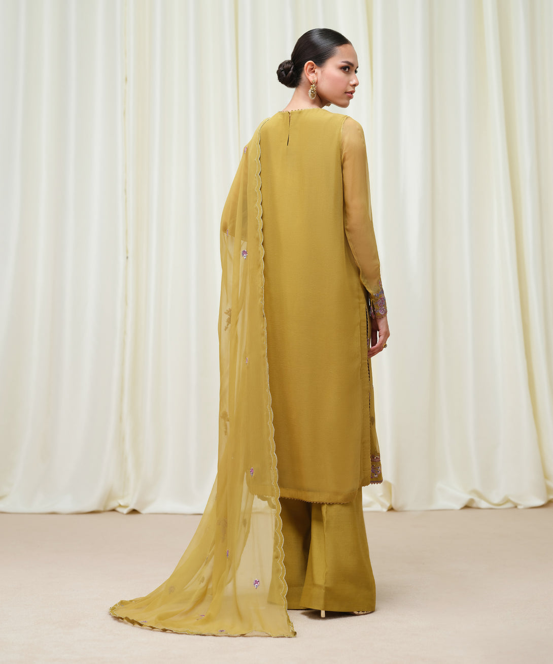 Women's Unstitched Blended Chiffon Dyed Three Piece Suit