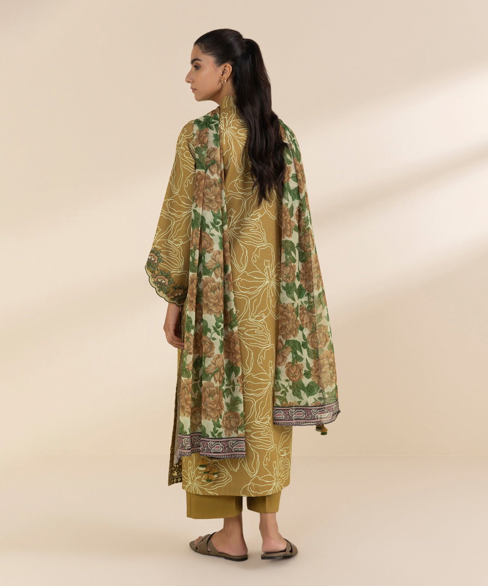 Women's Unstitched Yellow Lawn 3 Piece Suit 